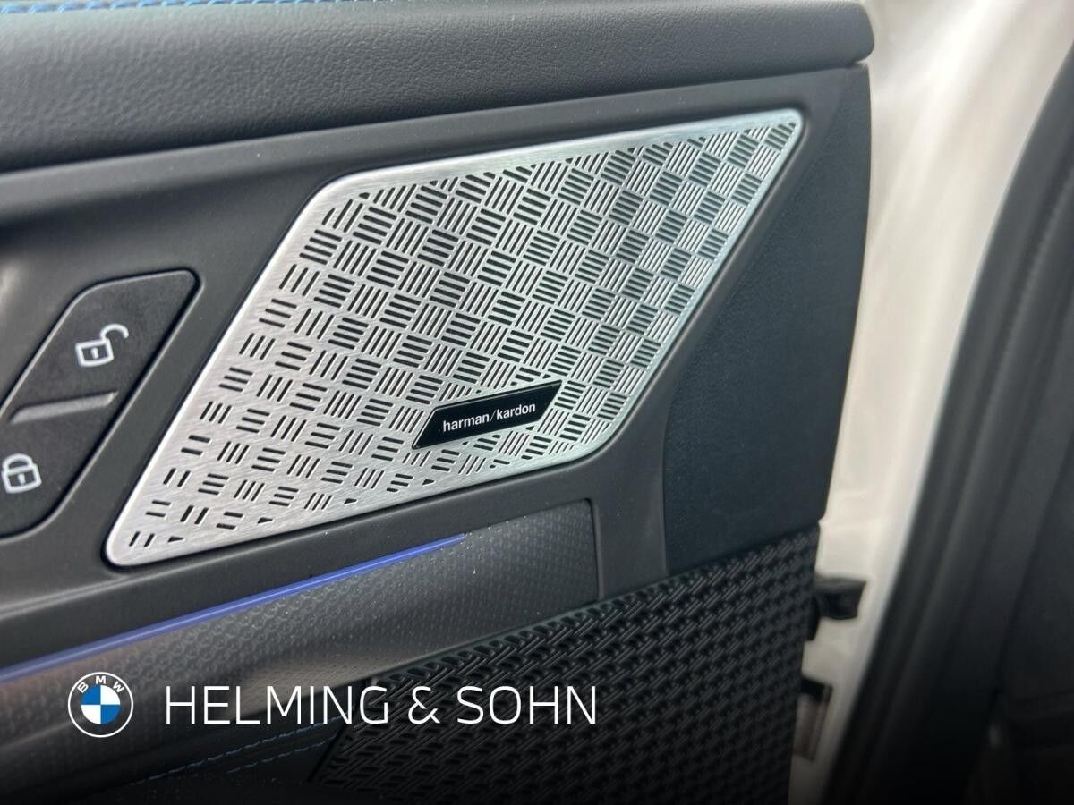 BMW iX1 xDrive30 M Sport Pro⚡|0,5% DWbst|UPE 70.580€