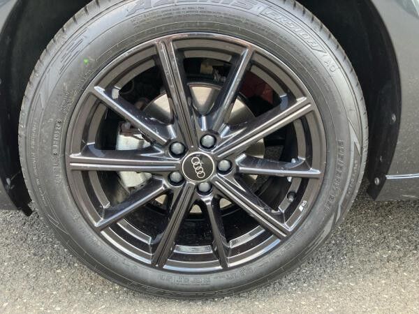 Audi A1 allstreet 30 TFSI S-tronic / MMI-Navi+, LED
