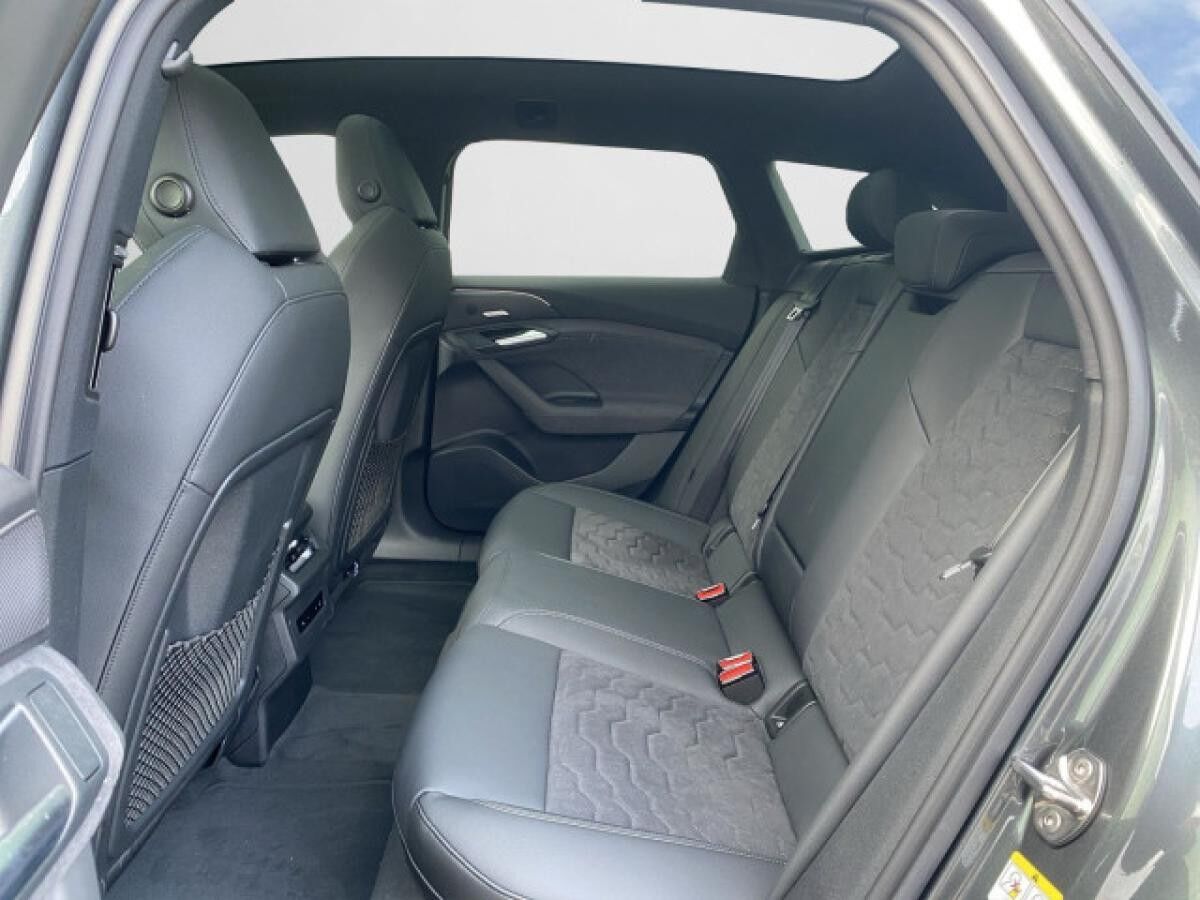 Audi A6 e-tron Avant performance * 360°-Kamera * Panoramadach