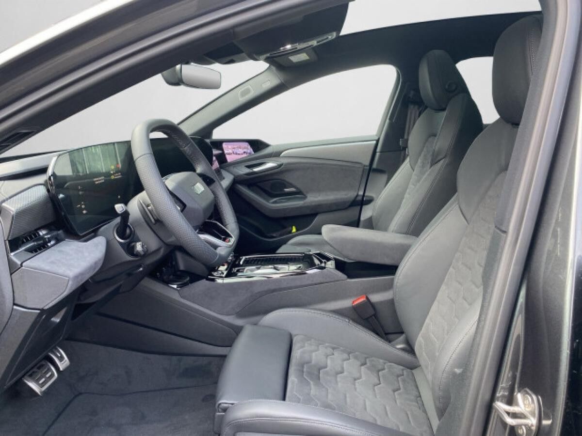 Audi A6 e-tron Avant performance * 360°-Kamera * Panoramadach