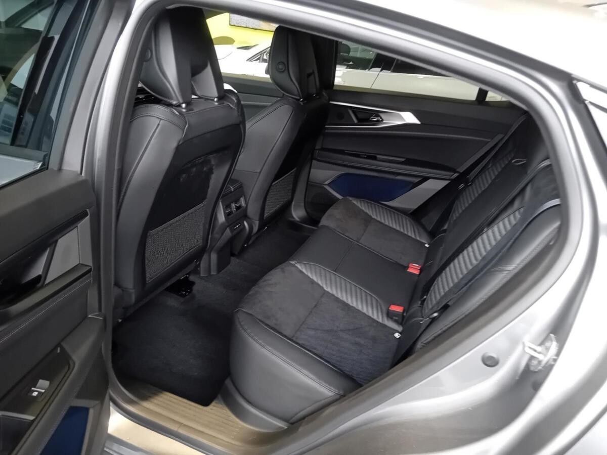 Renault Rafale Esprit Alpine 200 GJR/el.Heckklappe/PDC/Klimaaut.