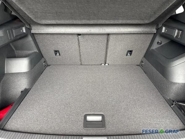Volkswagen Tiguan 2.0 TDI DSG R-LINE BLACK KAM ASSIST 20