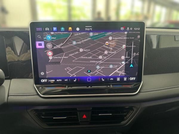 Volkswagen Tiguan 1.5 eTSI Life Navi AHK Sprachassistent Spurwechselassistent