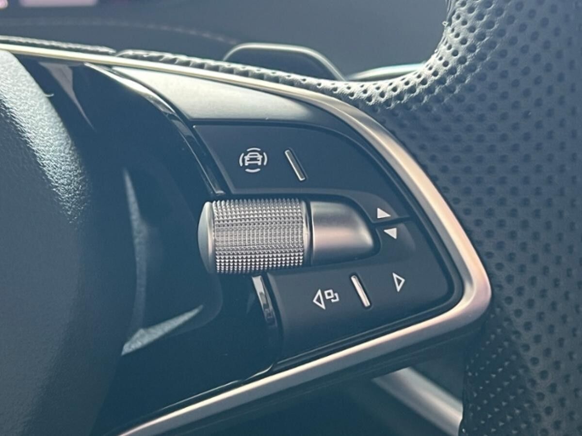 Skoda Elroq 60 Sportline *AHK, Matrix-LED, Kamera*