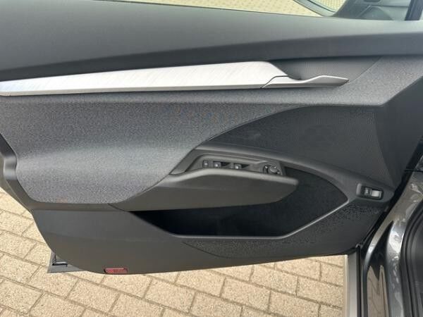 Skoda ENYAQ 60 Loft +ACC+BHZFS+NAVI+MASSAGE+SHZ / SOFORT VERFÜGBAR
