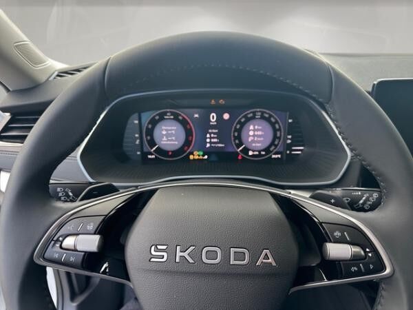 Skoda Octavia Com. 2.0 TDI DSG Selection +ACC+AHK+NAVI+SHZ+RFK