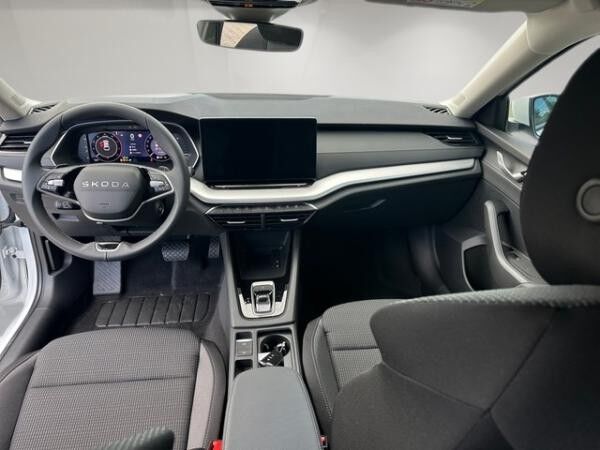 Skoda Octavia Com. 2.0 TDI DSG Selection +ACC+AHK+NAVI+SHZ+RFK