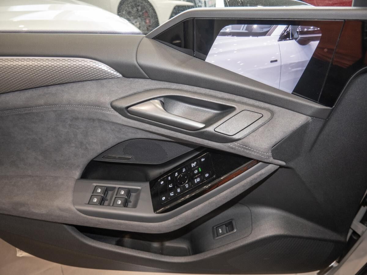 Audi S6 quattro edition one beige