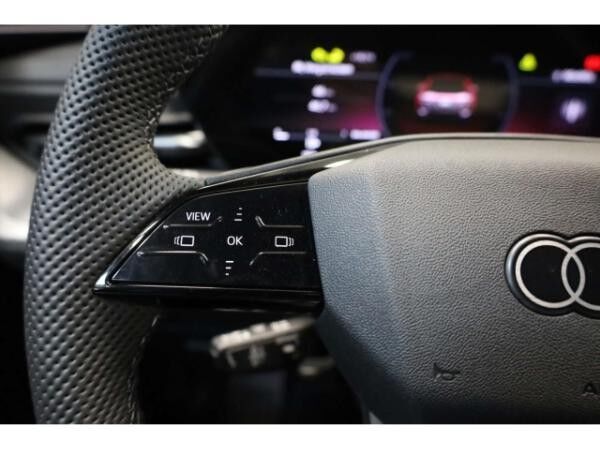 Audi Q5 TFSI quattro S line edition one