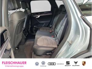 Volkswagen Touareg R-Line 3.0 TDI 4MOTION HUD PANO AHK LEDER