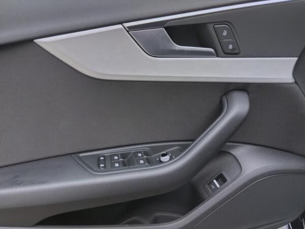 Audi A4 Avant 35 TFSI ADVANCED AHK NAVI LED SITZHZG