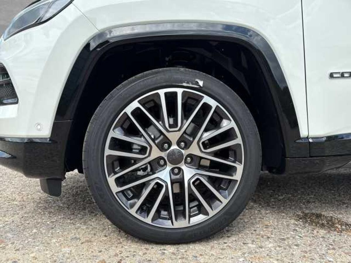 Jeep Compass 1.5 T4 48V e-Hybrid Summit