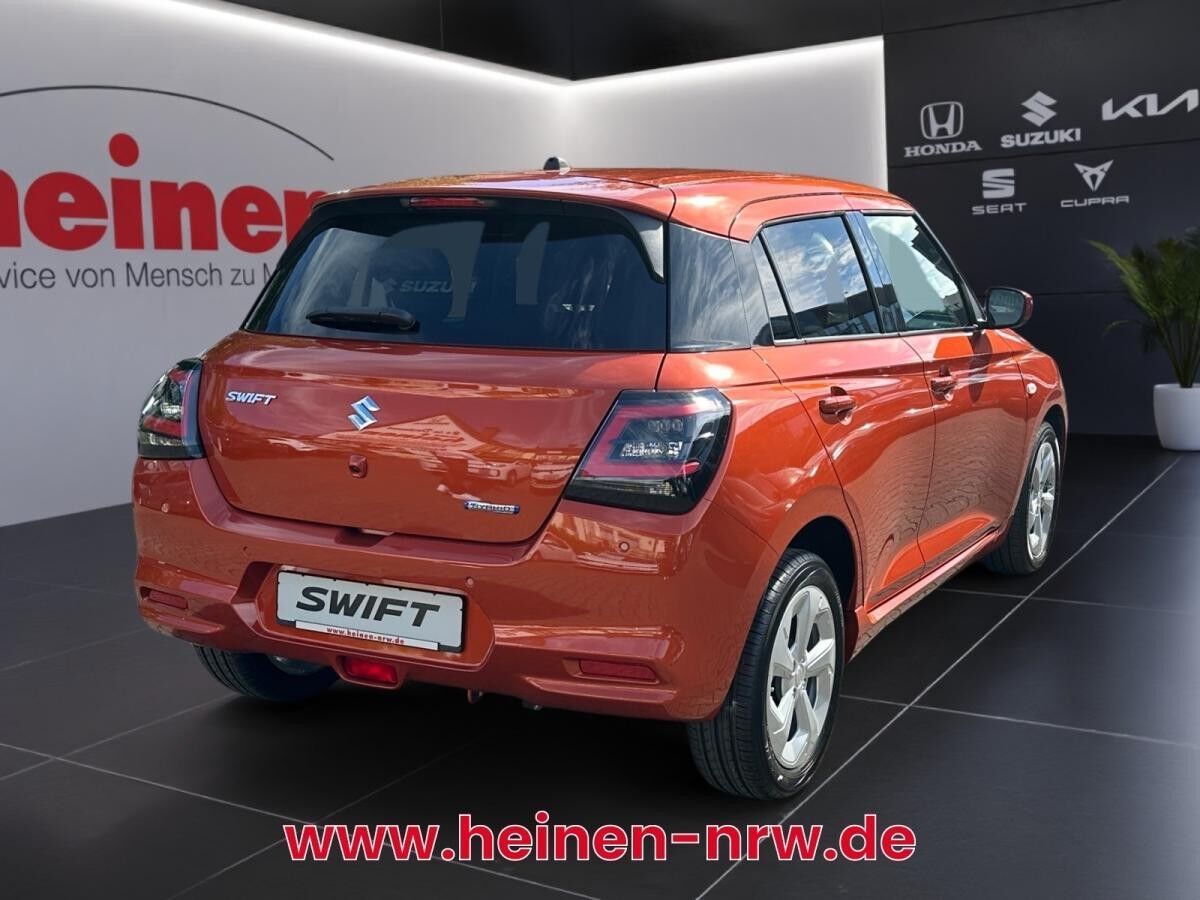 Suzuki Swift 1.2 COMFORT ALLGRIP HYBRID NAVI DAB *5 JAHRE GARANTIE*