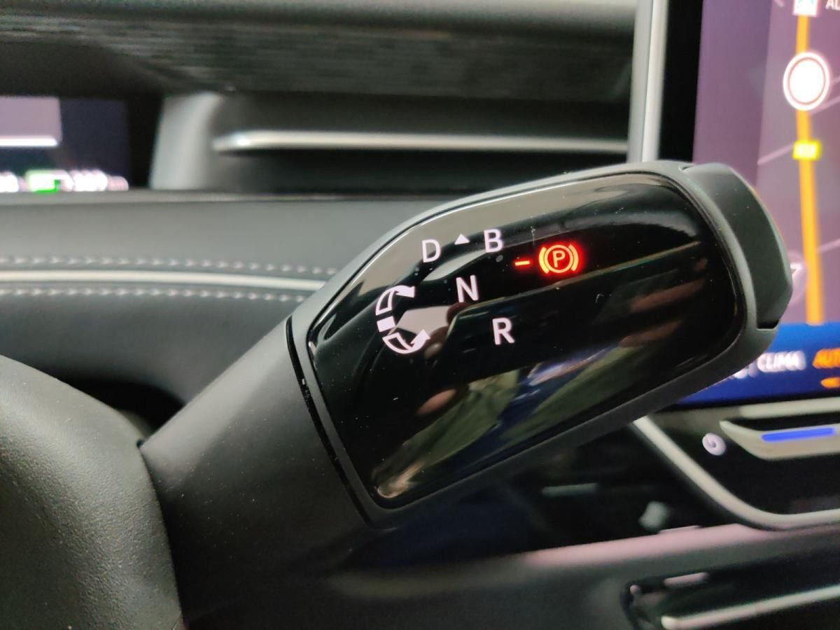 Volkswagen ID.7 Tourer Pro h/AHK/Matrix/Wärmepu/02.30Garantie