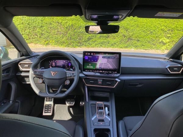 Cupra Leon 1.5 eTSI DSG, RFK, NAVI, KESSY