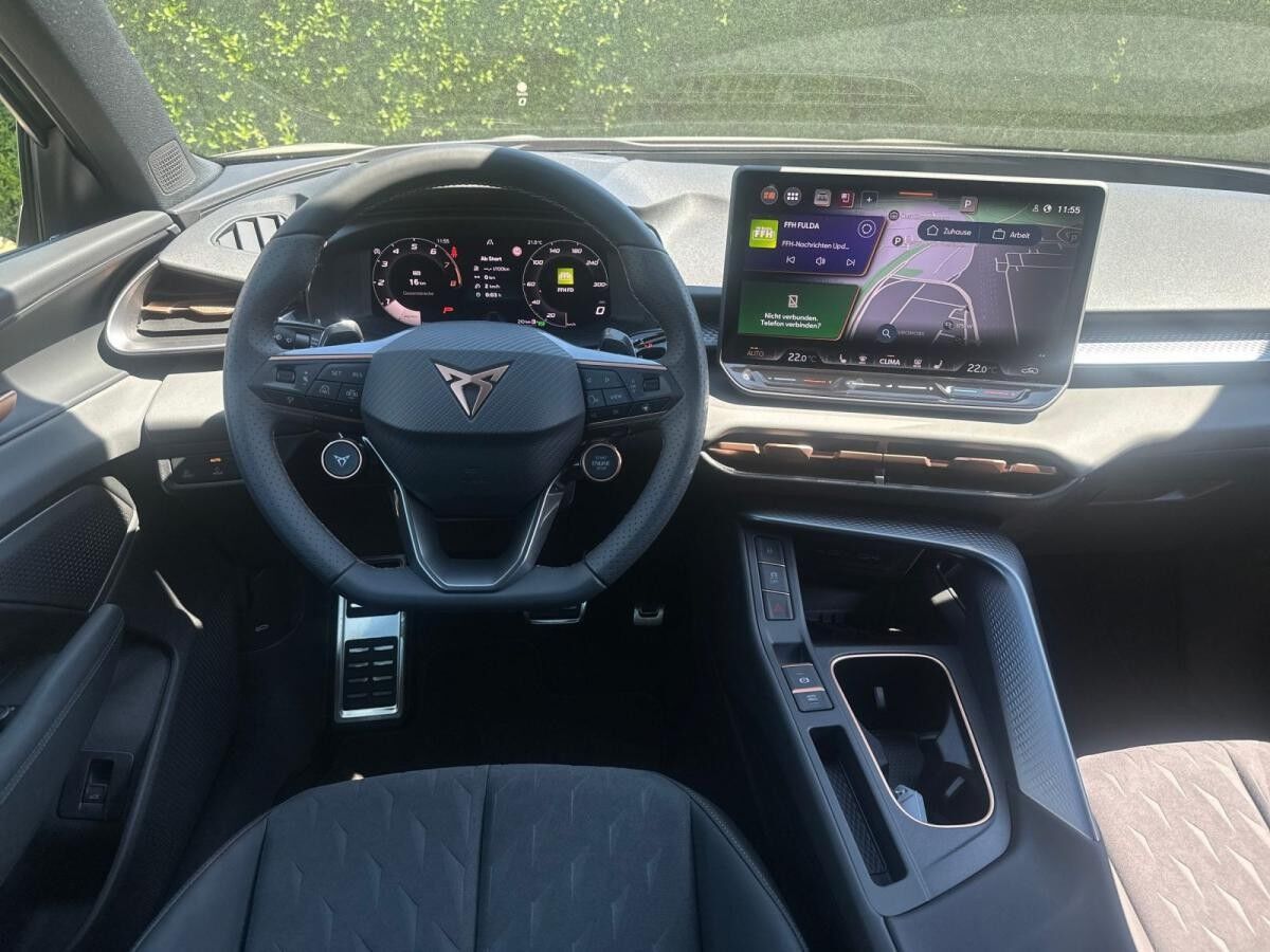 Cupra Terramar 2.0 TSI 4Drive DSG, FULL LINK, RFK, AHK