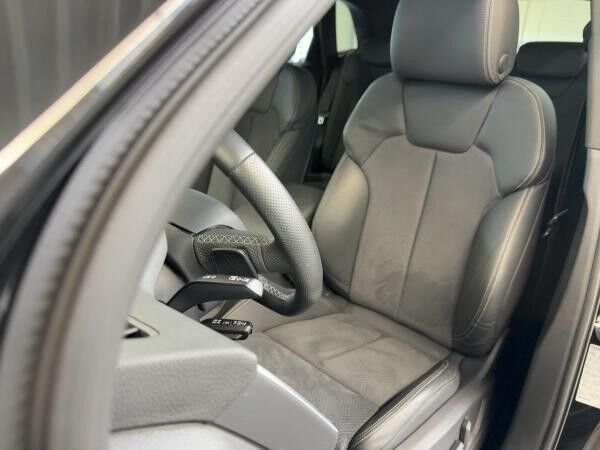 Audi SQ5 3.0 TDI qu. Matrix B&O Luft AHK Kamera