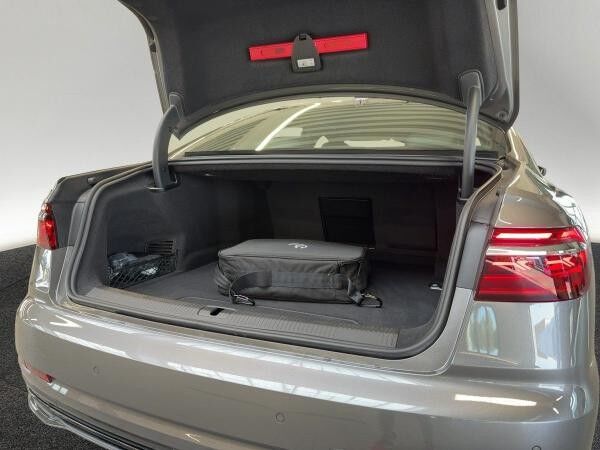 Audi A8 60 TFSIe quattro HD Matrix Memory Luft Kamera
