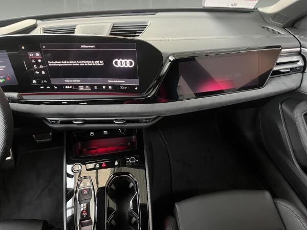 Audi A5 Limousine TFSI quattro 150(204)kW(PS) S tro *VORFÜHRWAGEN*SOFORT*