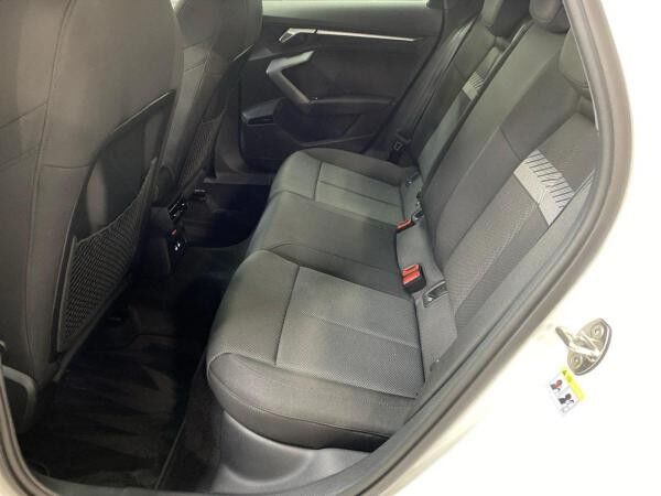 Audi A3 Limousine 30 TFSI S line *LED*Business*Sonos*