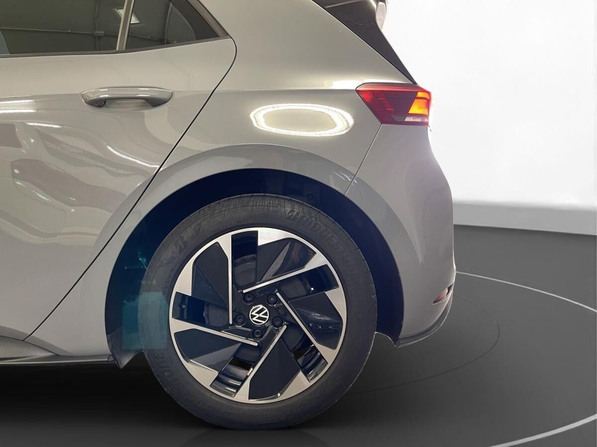 Volkswagen ID.3 Pure Performance LED LM 18" Navi PDC vo+hi App-Connect
