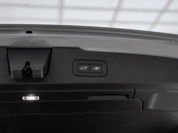 Volvo V60 B4 Plus Dark