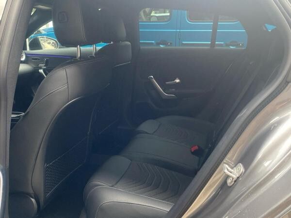 Mercedes-Benz CLA 200 SB Progressive Multibeam Pano AHK 360°-K