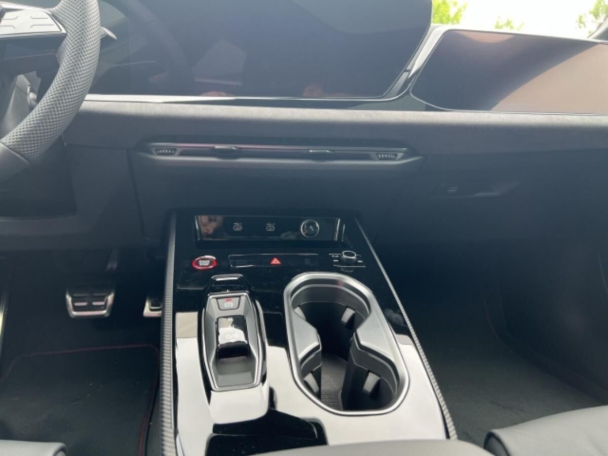 Audi A6 Limo 270kW TFSI quattro 270 kW S tronic Pano 21''
