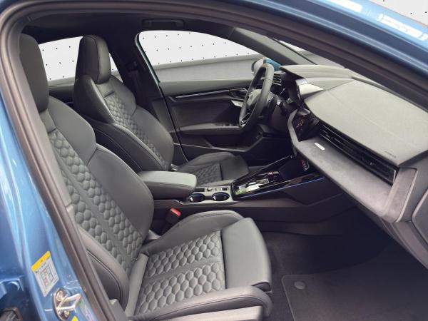 Audi RS3 Limousine TFSI quattro 294(400)kW(PS) S tronic *VORFÜHRWAGEN*SOFORT*