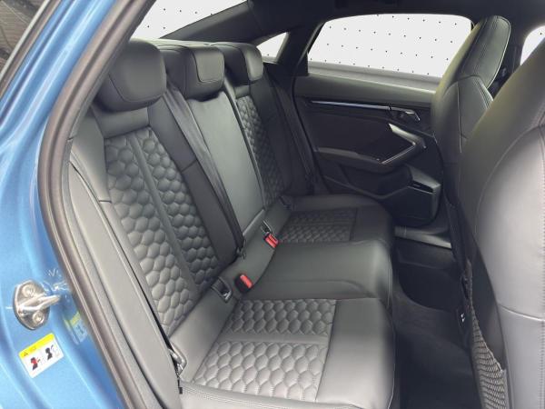 Audi RS3 Limousine TFSI quattro 294(400)kW(PS) S tronic *VORFÜHRWAGEN*SOFORT*
