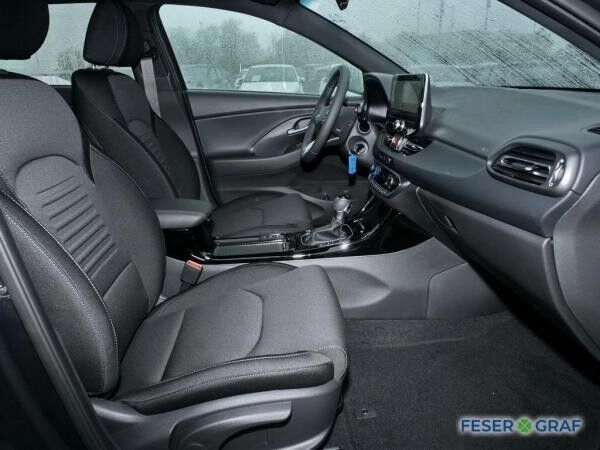 Hyundai i30 ADVANTAGE DCT NAVI CAM LED SHZ LHZ CARPLAY