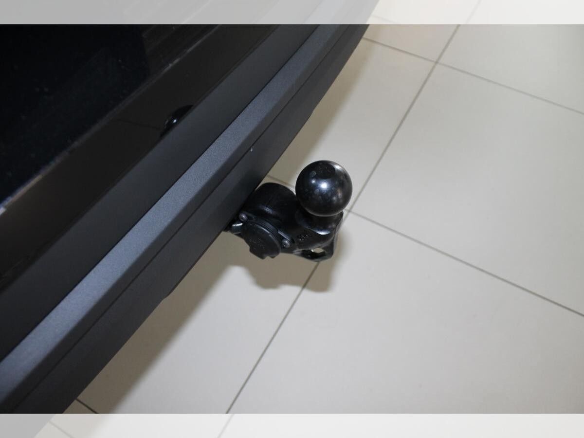 Skoda Karoq Tour 2,0 TDI DSG AHK Matrix NAVI ACC