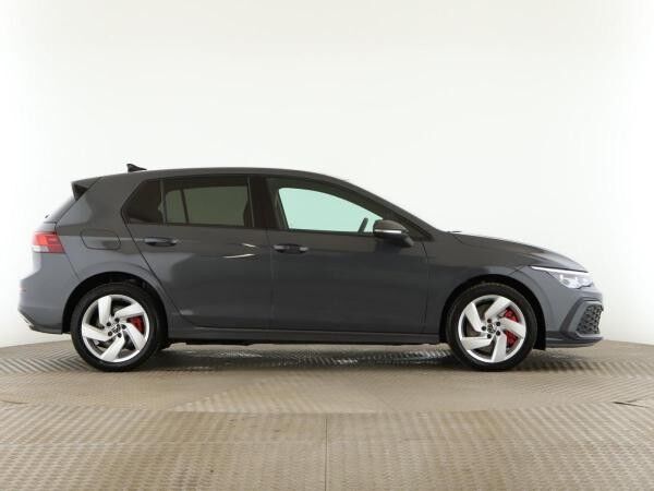 Volkswagen Golf VIII 1.4 TSIe GTE *HYBRID*Pano*AHK*LED*Navi*AppleCar*