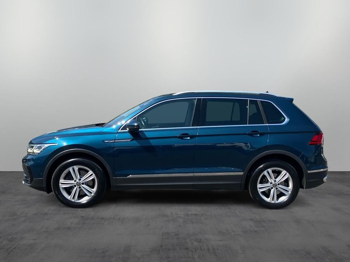 Volkswagen Tiguan Elegance 2.0TSI 4M DSG/ Navi, Matrix, AHK