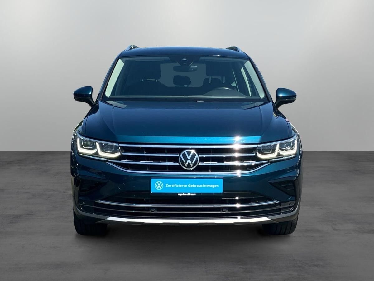 Volkswagen Tiguan Elegance 2.0TSI 4M DSG/ Navi, Matrix, AHK