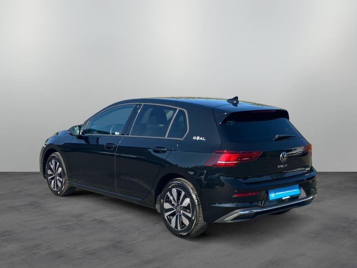 Volkswagen Golf VIII Life 1.5 TSI DSG / LED, ACC, AHK, Navi