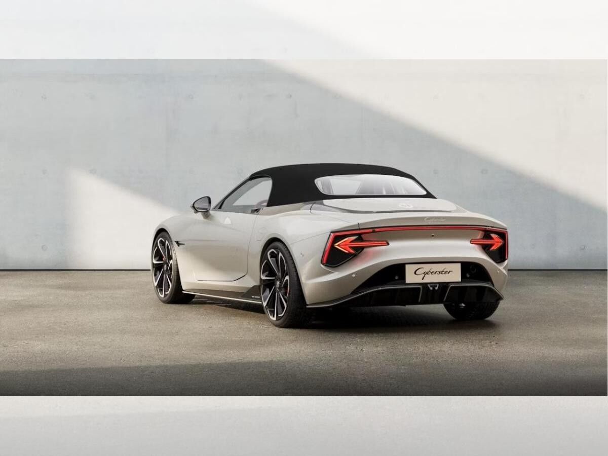 MG Cyberster MG Cyberster Xpower – 510 PS, Allradantrieb und 3,2 Sek. auf 100 km/h! Performance auf höchstem Nive