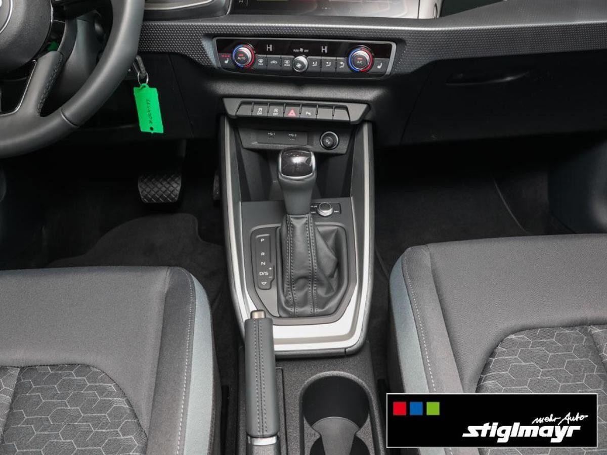 Audi A1 Sportback advanced 25 TFSI S tronic Navi 17`