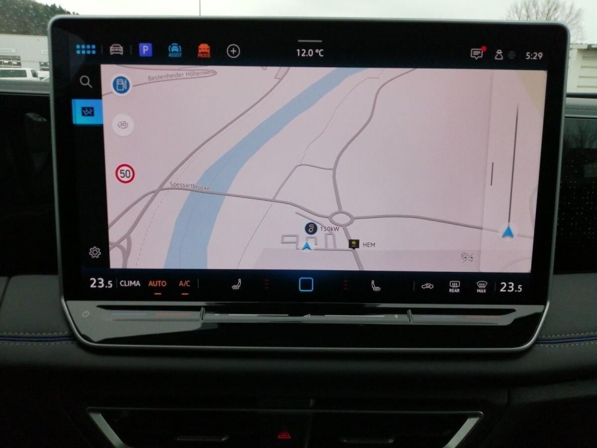 Volkswagen Tiguan R-Line 2.0 TDI DSG/ Pano, AHK, 360°Kamera