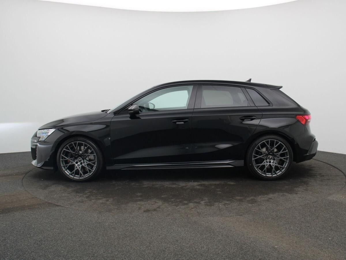 Audi RS3 RS 3 Sportback quattro S-tronic / Sonos, Vmax280