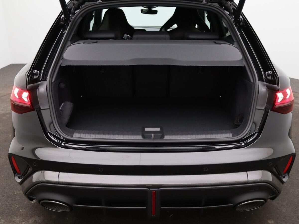 Audi RS3 RS 3 Sportback quattro S-tronic / Sonos, Vmax280