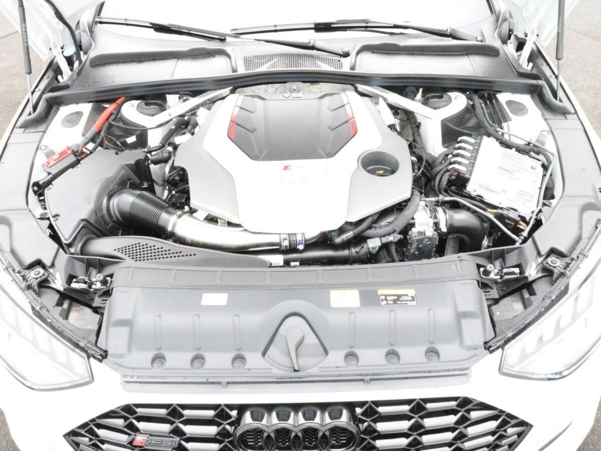 Audi RS4 RS 4 Avant quattro/ RSCompetition+, Vmax290, AHK