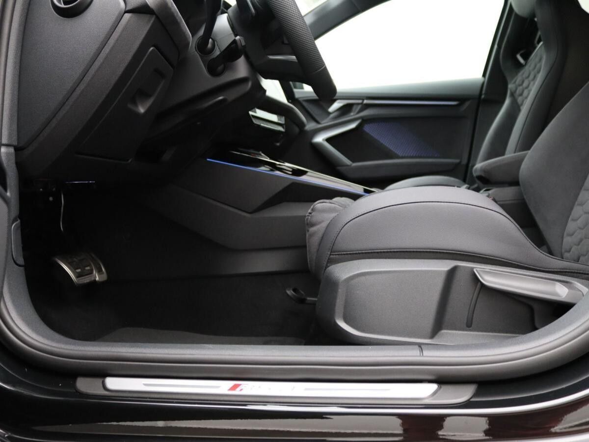 Audi RS3 RS 3 Sportback quattro S-tronic / Sonos, Vmax280
