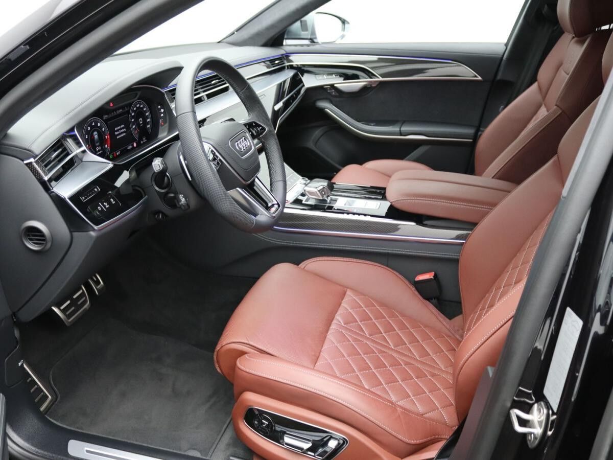 Audi S8 TFSI quattro / Pano, Matrix, 360°, B&O, OLED