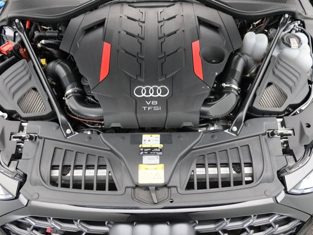 Audi S8 TFSI quattro / Pano, Matrix, 360°, B&O, OLED