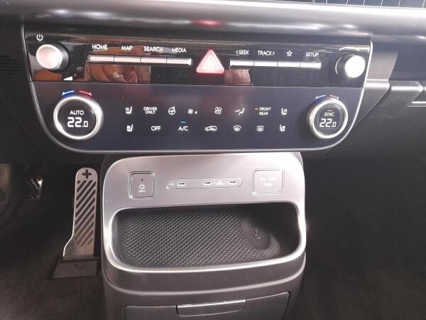 Hyundai IONIQ 9 6-Sitzer 4WD UNIQ Relax-Paket, Panoramadach