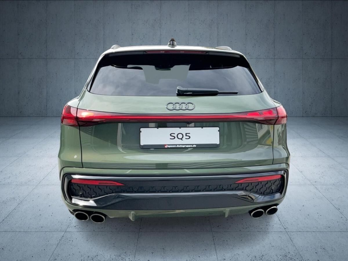 Audi SQ5 SUV TFSI S tr. HUD Luft PANO 21Ž AHK Matrix