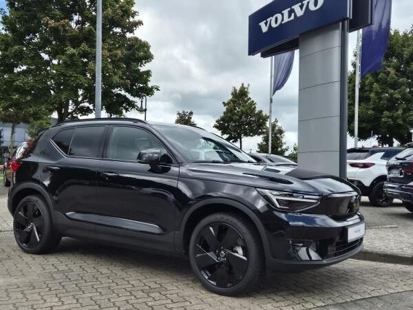 Volvo EX40 Ultra Black Edition