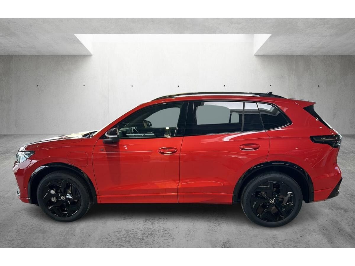 Volkswagen Tiguan R-Line 1.5 l eHybrid *AHK*NAVI*BLACK*IQ.DRIVE*WKR*