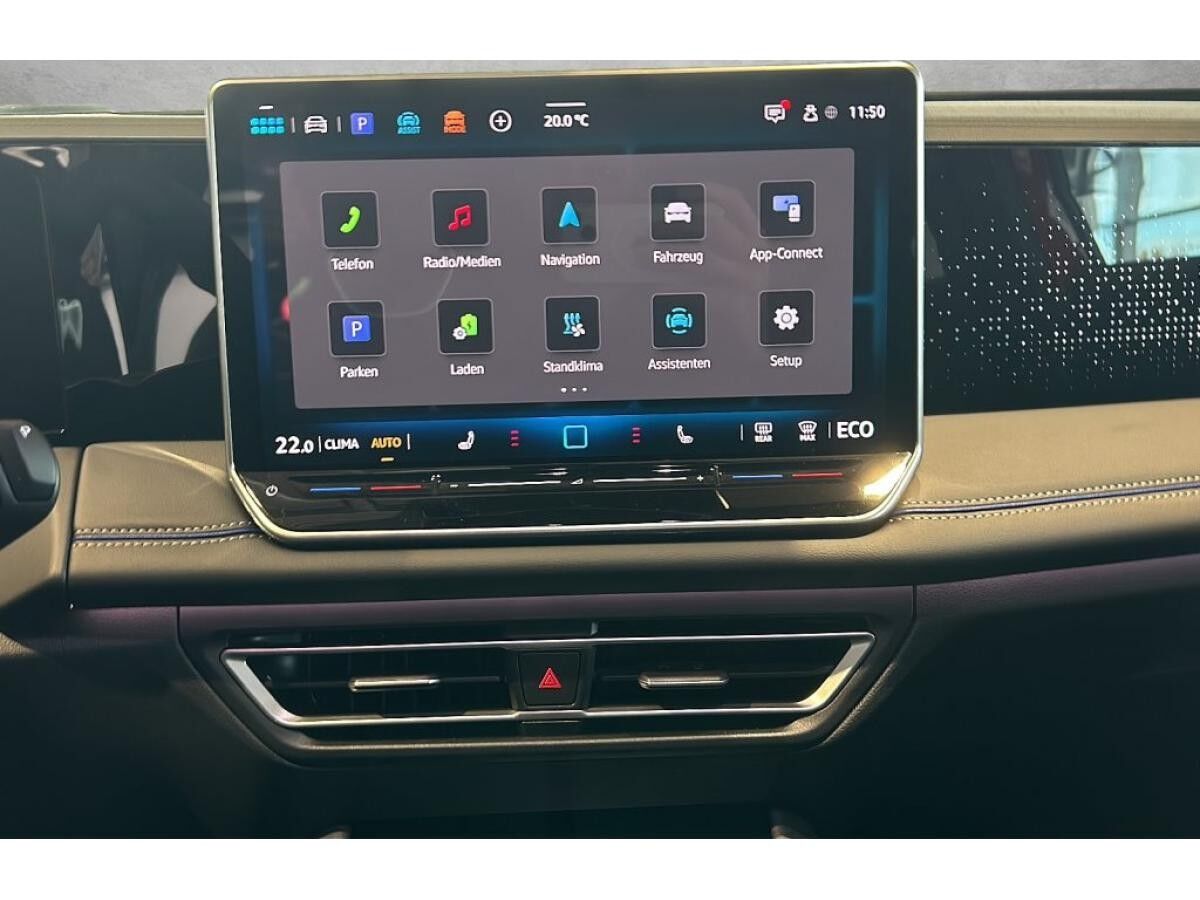 Volkswagen Tiguan R-Line 1.5 l eHybrid *AHK*NAVI*BLACK*IQ.DRIVE*WKR*